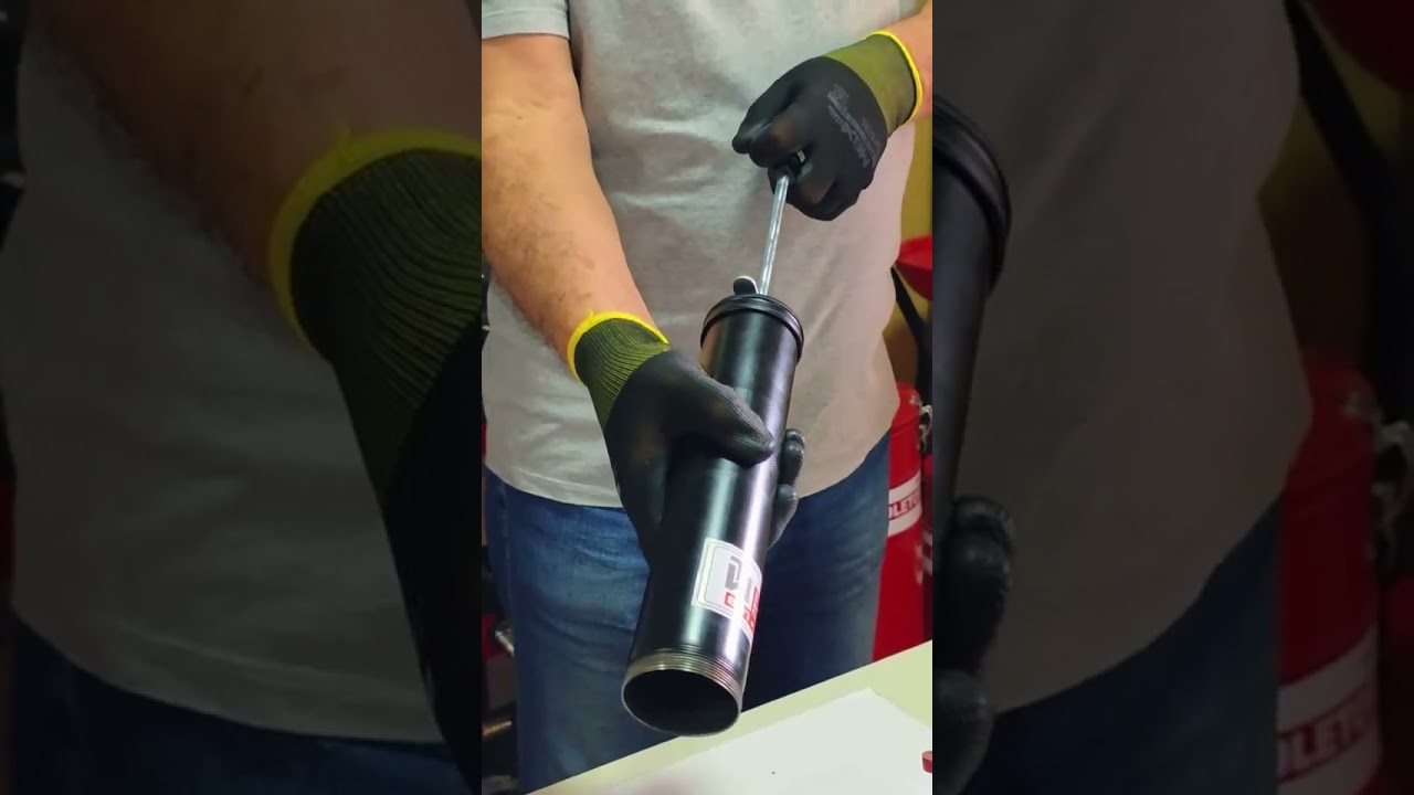 BOMBA DE GRAXA MANUAL 500G COM GATILHO (ML1510.0000)