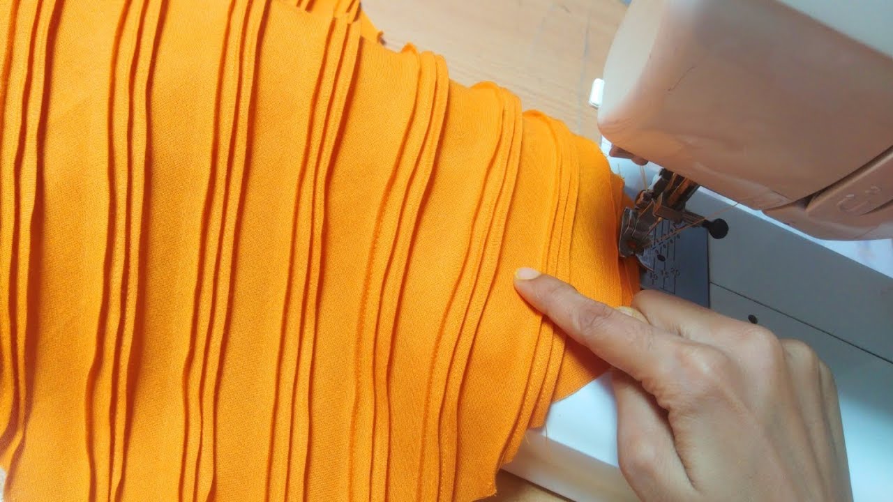 Beautiful neck design for plain fabric kurti