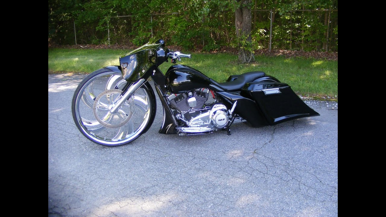 32 Inch Big wheel Street Glide Harley Davidson Custom Cycles LTD Bagger