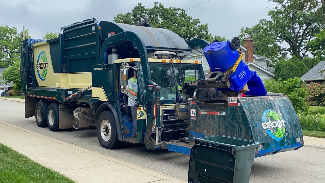 Groot 2626: Mack LEU CNrG Heil Odyssey Curotto Can Garbage Truck