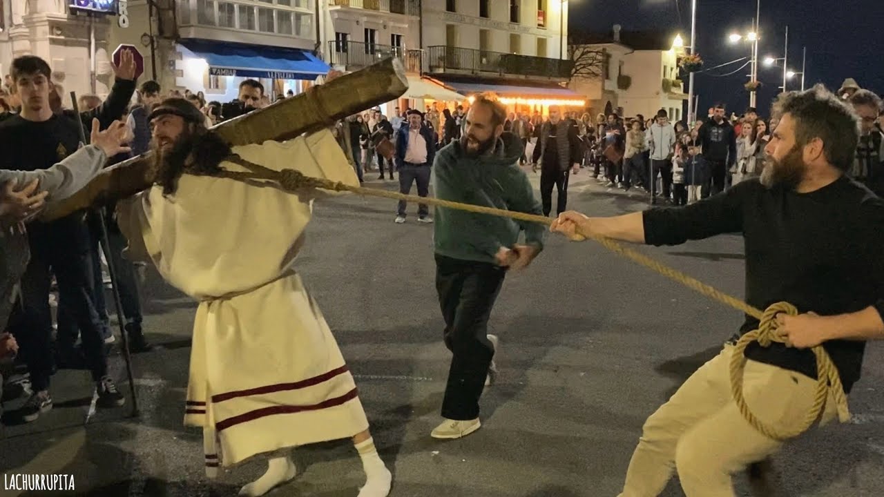 Ensayos Pasión Viviente 2025 de Castro Urdiales. Encuentros, caídas y latigazos en El Puerto