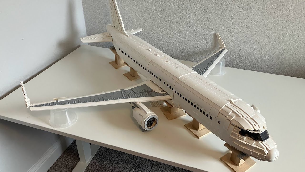 Using an 8,000-Piece LEGO to Show the Parts of a Plane