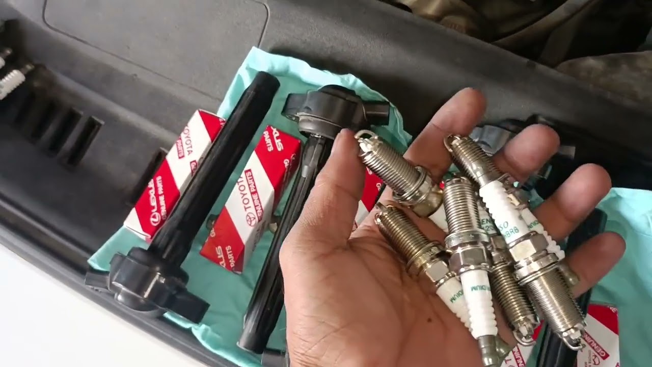 2019 Lexus Es 350 spark plugs Replace