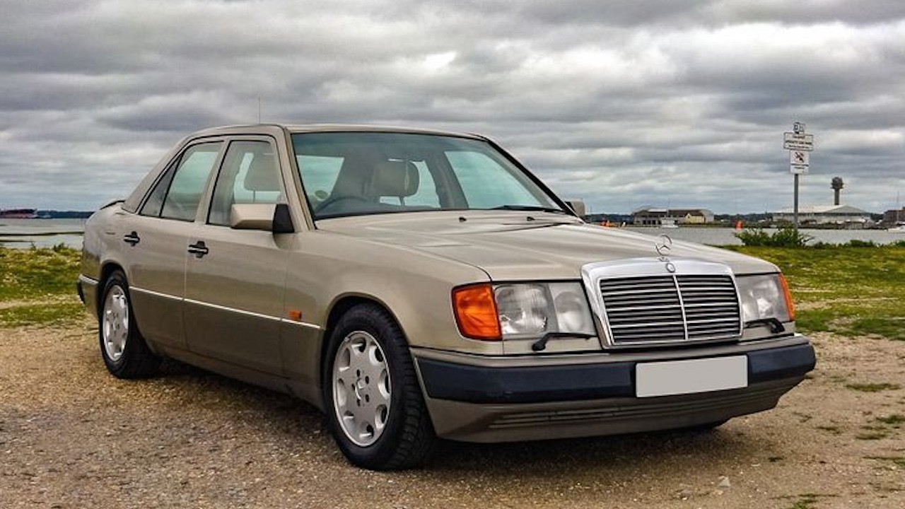 Mercedes W124 &mdash; Niemcy chcieli perfekcji, a stworzyli coś większego!