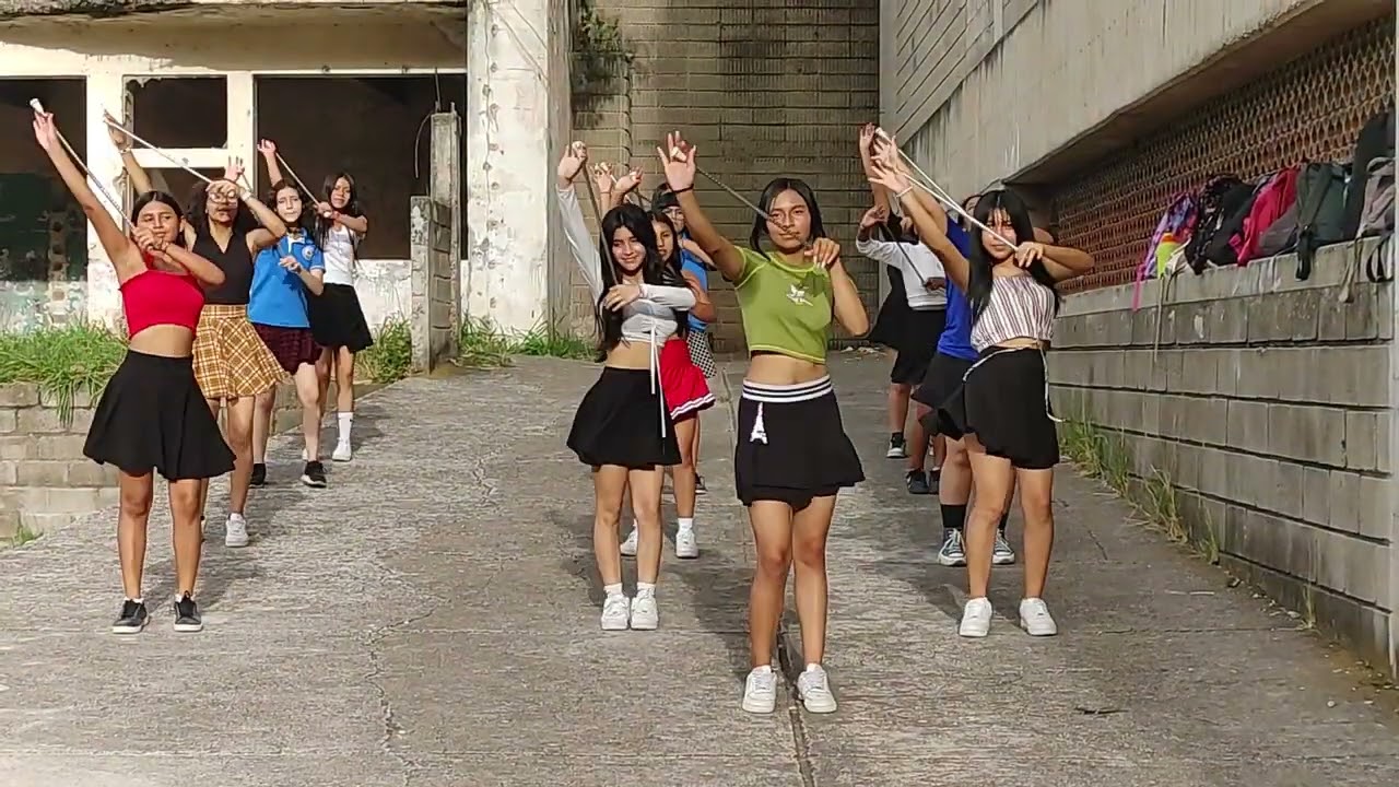 Banda y Palillonas del Instituto Técnico San Martín