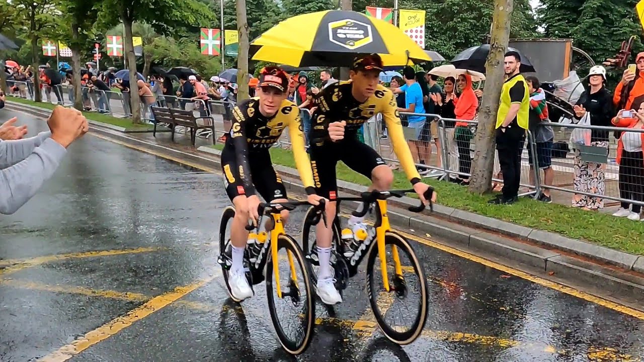 Presentación de los equipos ciclistas del Tour de Francia 2023 en Bilbao el 29-6-2023