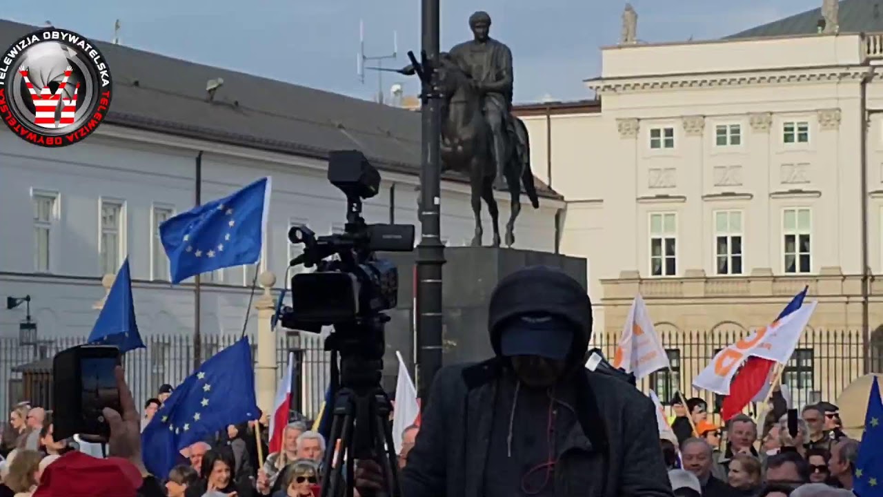 Protest Pod Pałacem Prezydenckim