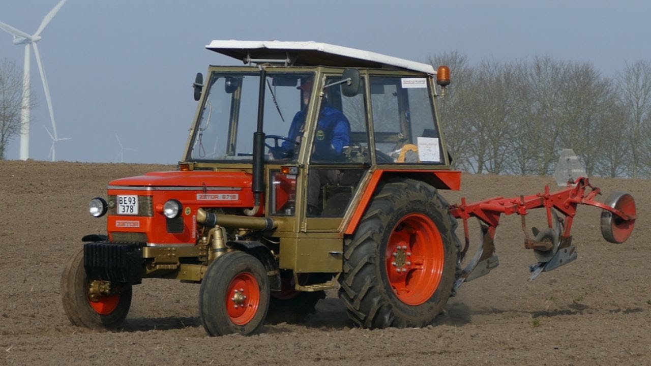 ZETOR 6718 Working Hard During A Plowing Event In Denmark