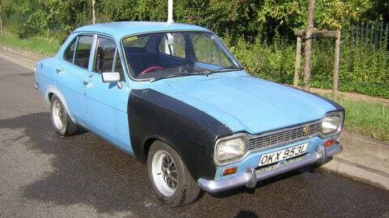 Mk1 Escort 4 door project bright Le Mans green 2.0 pinto