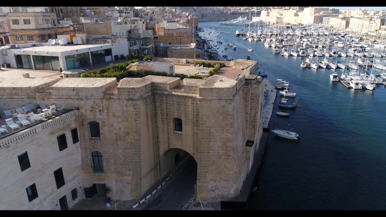 The Sheer Bastion at Cug&oacute; Gran Macina Grand Harbour