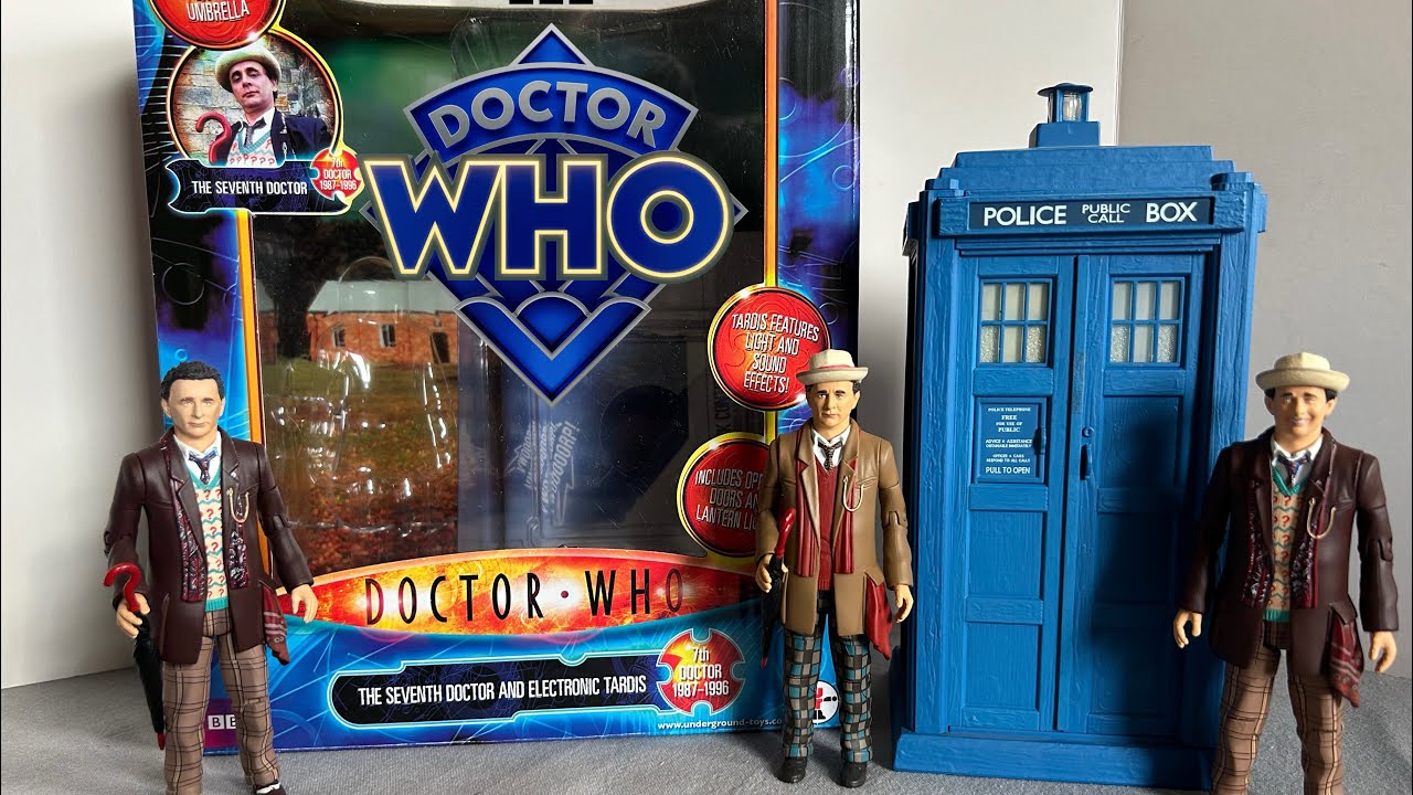 Doctor Who Seventh Doctor Electronic Tardis set  2010 exclusive overview