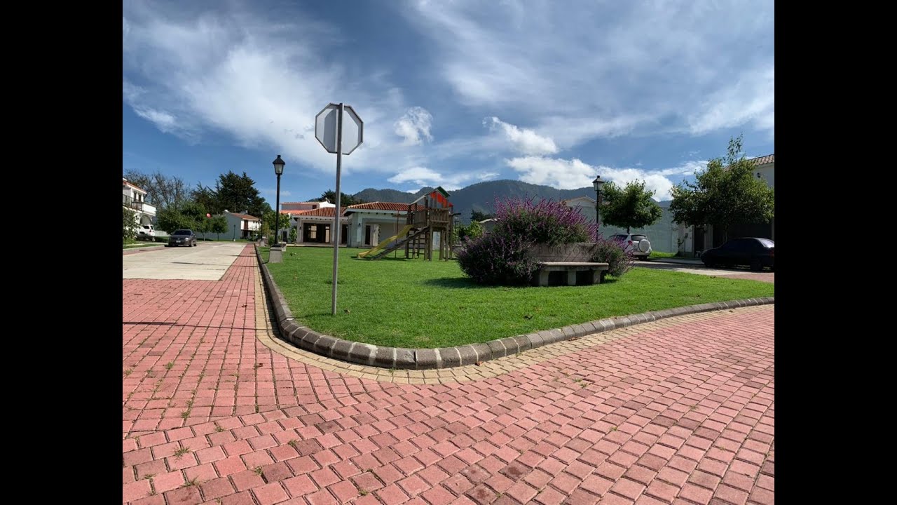 Venta de lote de terreno en condominio Burgos la esperanza Quetzaltenango