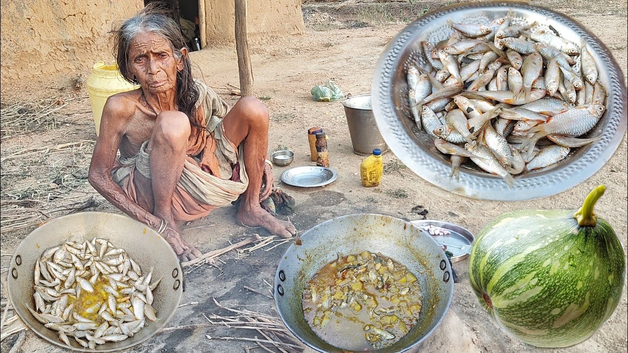 Poor old widow Grandma Cooking PUTI FISH curry with Pumpkin in traditional method||rural life india