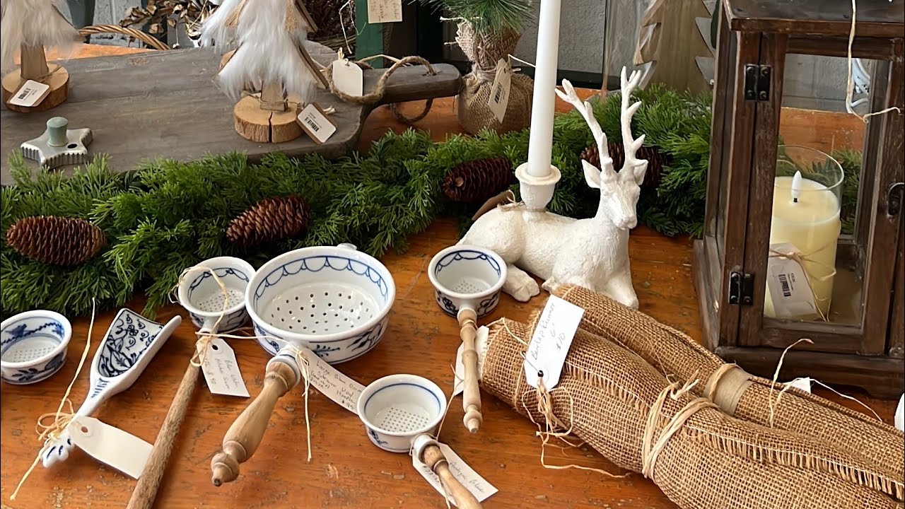 Opening up my vintage store! Morning walk-through, showing off some of my vintage treasures!