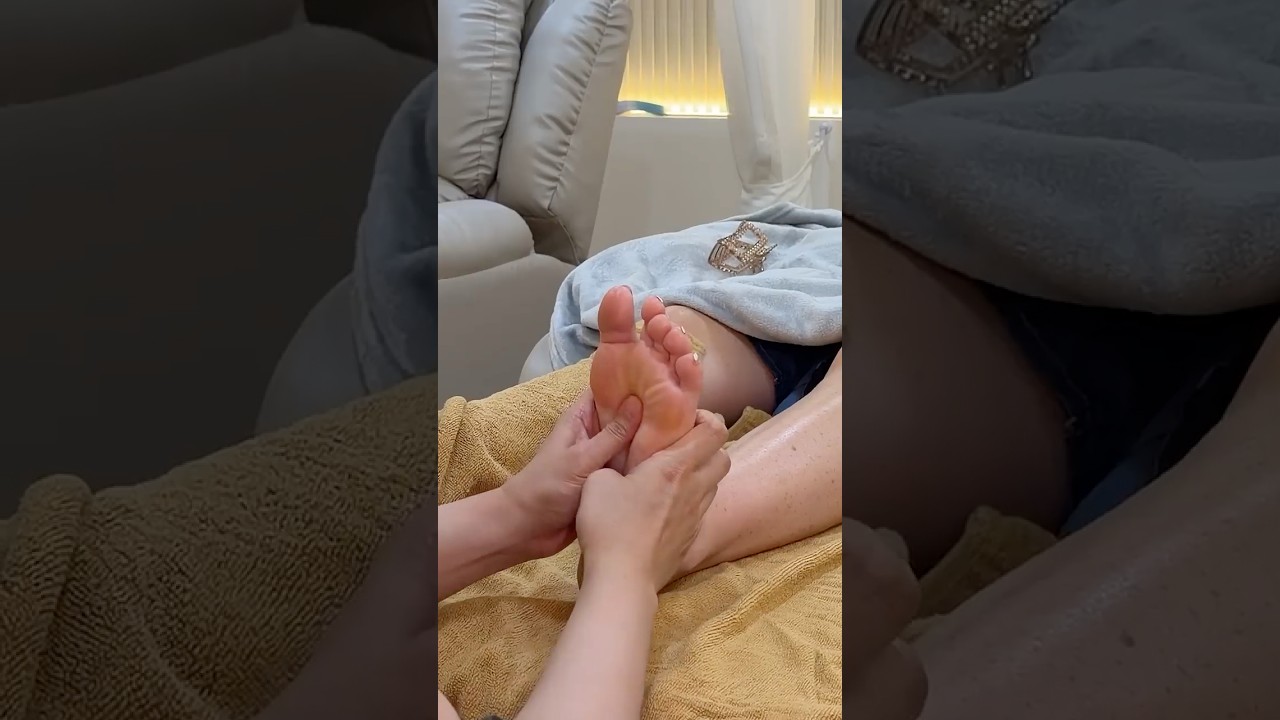 ASMR: Amazing Reflexology Foot Massage, the best pain relief🦶🏼