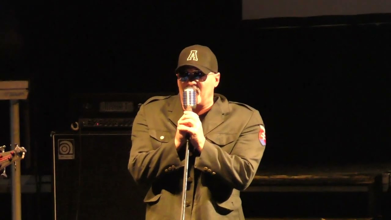Aniprak (Karpina) - Modrá planéta - Live in Bratislava MMC 2019-05-24