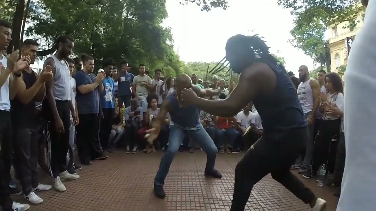 mestre cobrinha e zebu capoeira na pra&ccedil;a da Rep&uacute;blica SP- 20/01/19 #capoeira