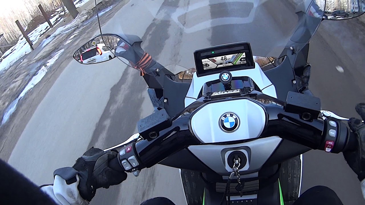 Электроскутер BMW C Evolution в BMW Boxer Club