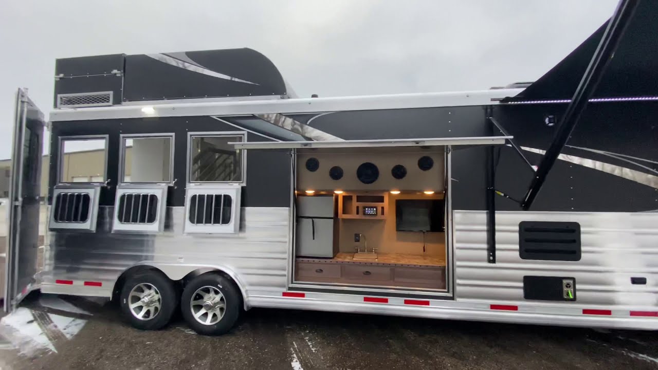 Luxury Horse Trailer With Outdoor Kitchen Option