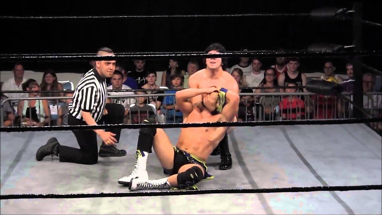 'The Innercity King' Jorge Santi VS Mikey Webb