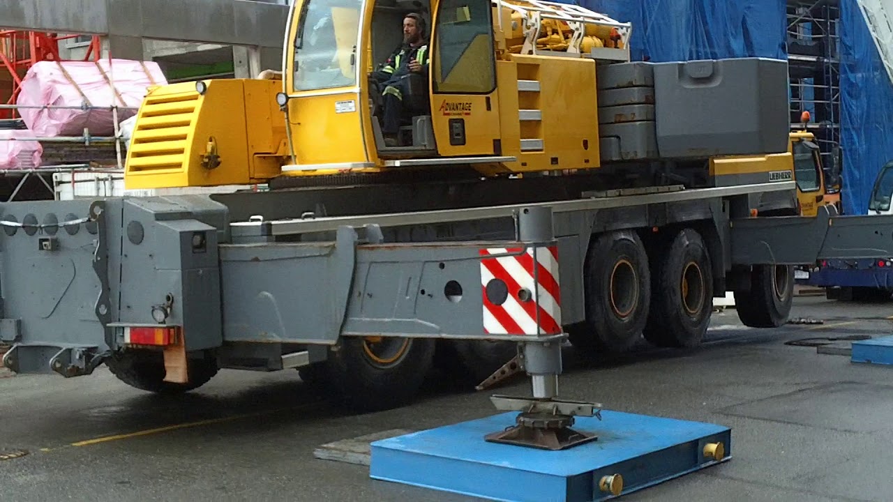 LIEBHERR LTM 1220-5.2, Advantage Crane/Procrane Inc. No. 270-01, B.C., January 31, 2020, Part 2