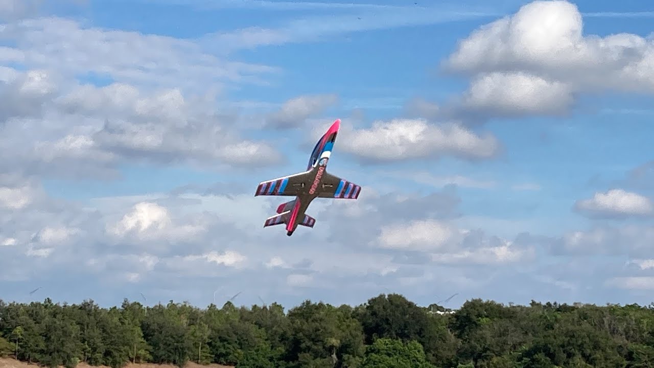 RC Skywing 2.8m Falcon 3D flight - Santiago Perez