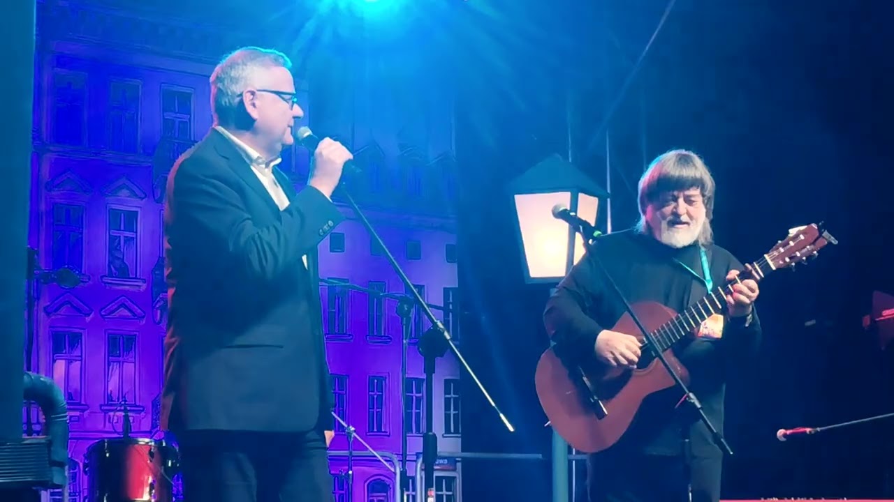 Olek Grotowski i Artur Andrus - Wiesiek idzie / Wiosna idzie / Lato idzie / Co to idzie