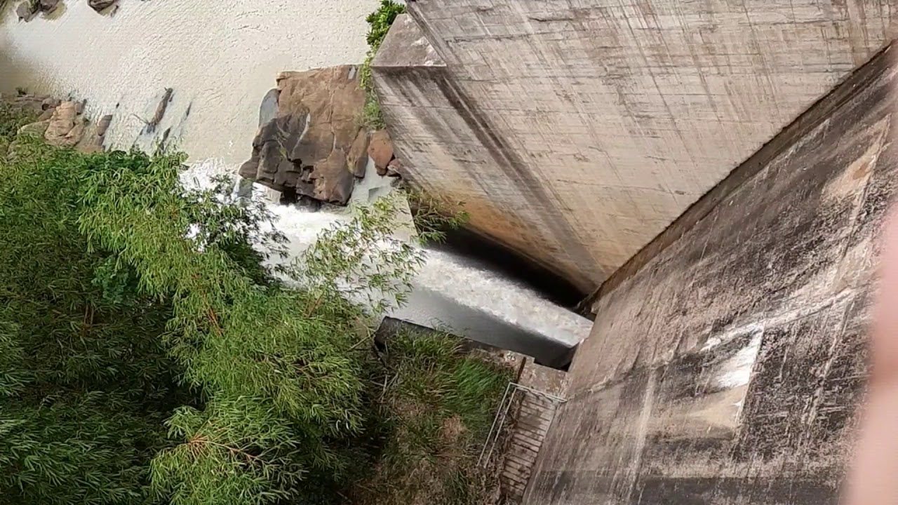 Bowatenna Dam - බෝවතැන්න