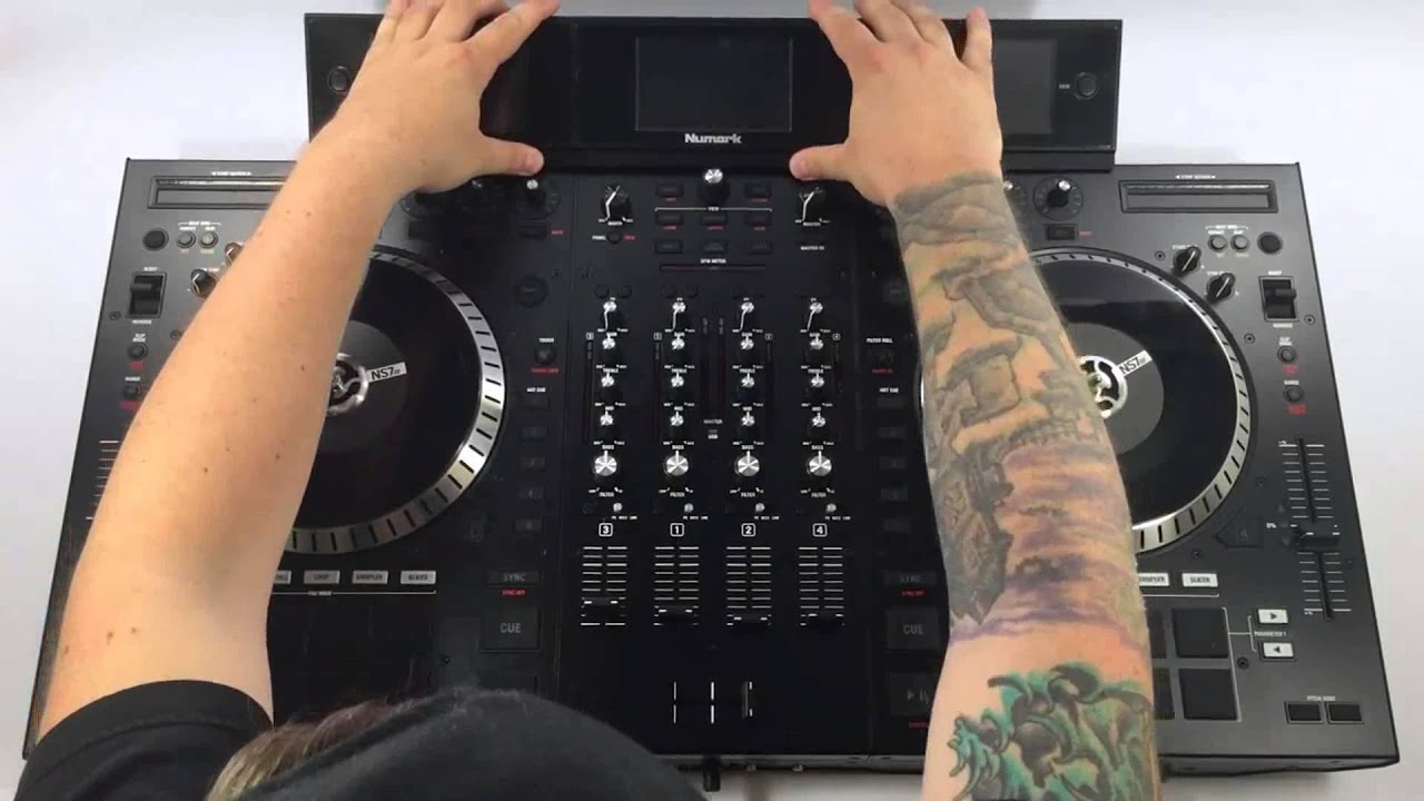 Numark NS7III Unboxing and Assembly