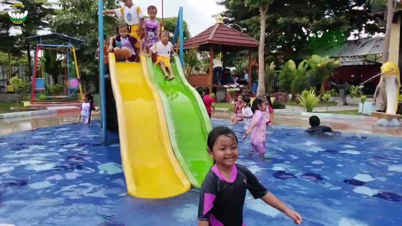 KEGIATAN OUTING CLASS_TK KEMALA BHAYANGKARI 53_BERENANG BERSAMA 