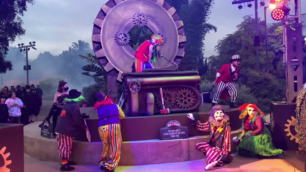 The Gathering - Howl-O-Scream - SeaWorld San Diego