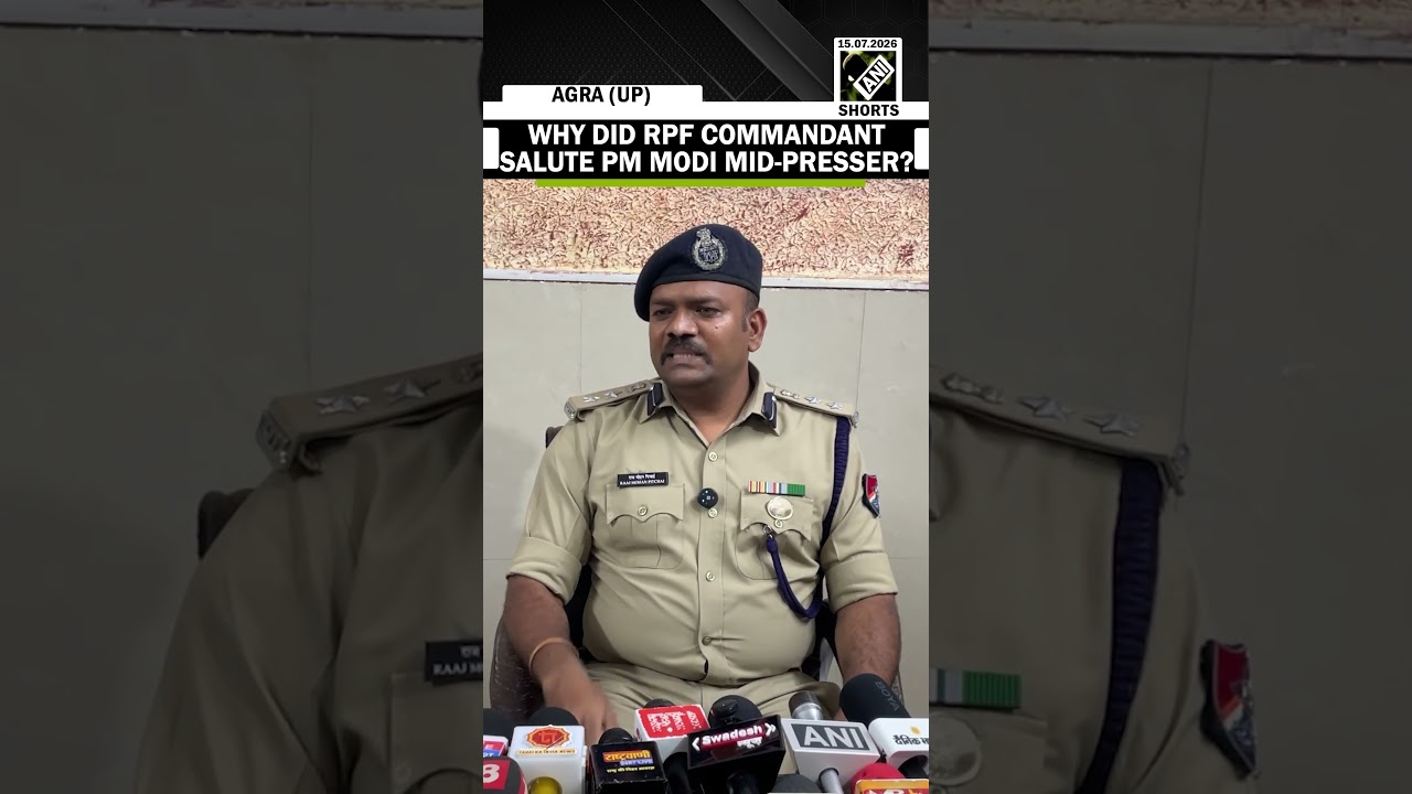 RPF Commandant Raj Mohan Pichai &lsquo;suddenly&rsquo; salutes PM Modi, HM Shah during PC in Agra
