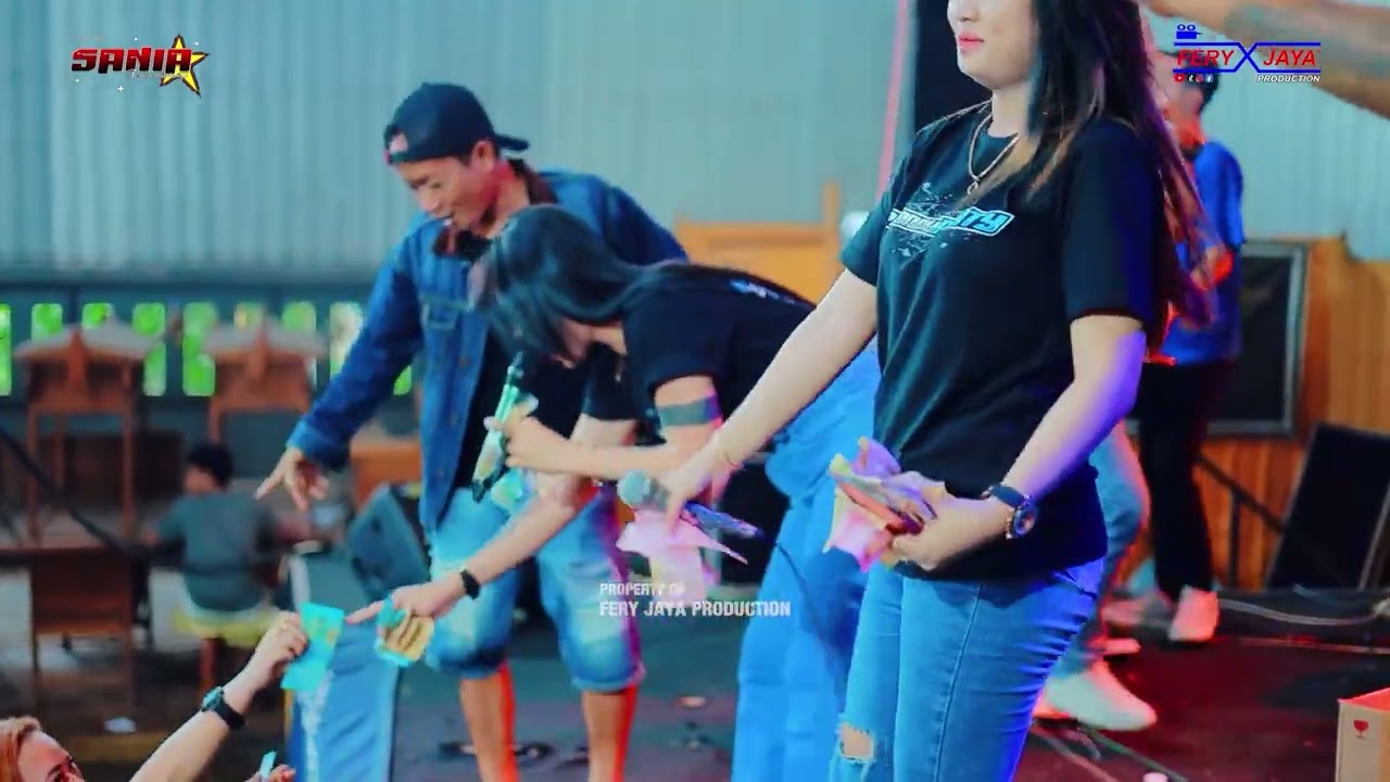 SANIA KARAOKE - CINTA TAK DIRESTUI - HAPPY PARTY PECANDU PARTY SEASON 3 - WARKOT KUDUS
