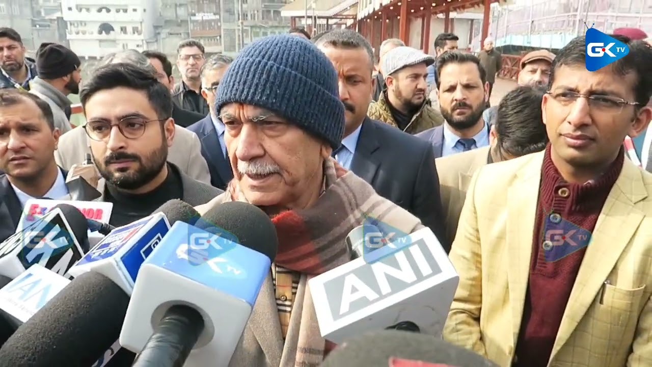 Lieutenant Governor inaugurates redeveloped Amira Kadal bridge in Srinagar