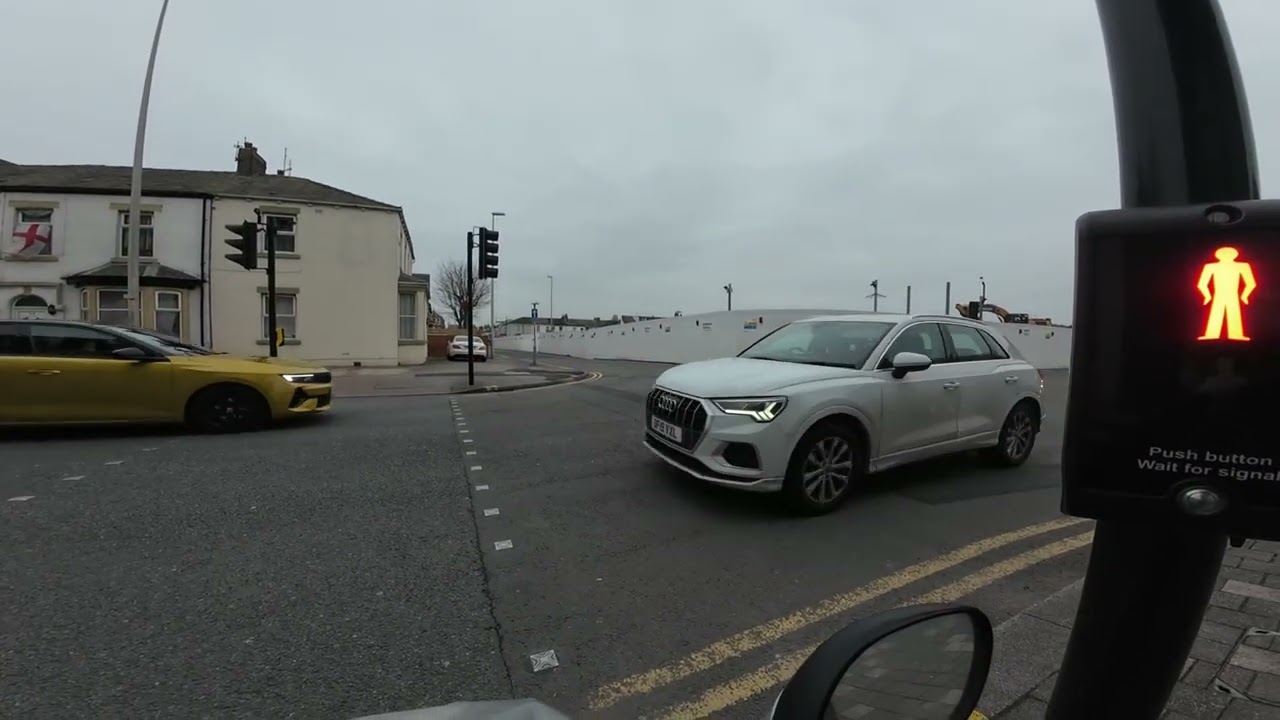 More Osmo Action 4 B Roll Test Footage, with a Scooter Ride in to Town and a Mooch around #blackpool