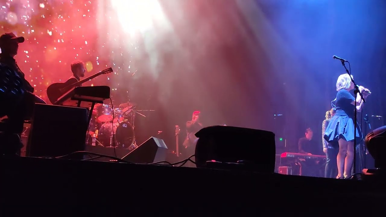 Vanna - Kao rijeka/ Jedina (Live in Belgrade)