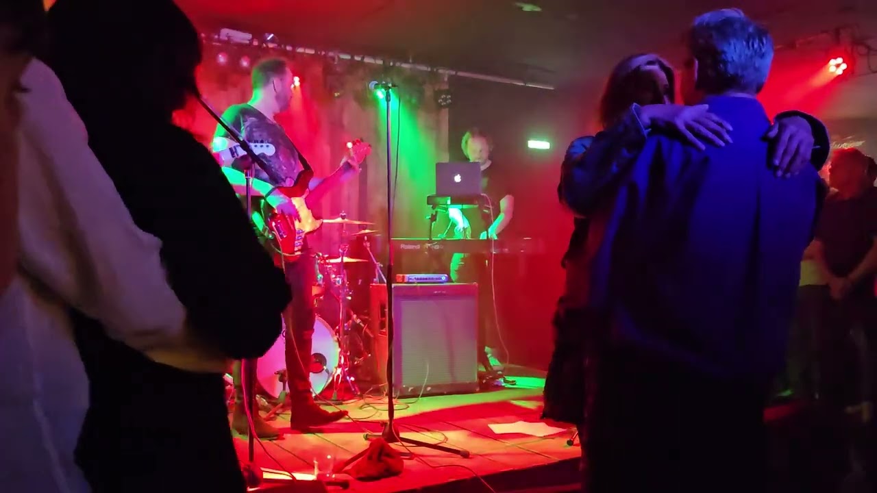 Pink Floyd - Comfortably Numb (Cover)