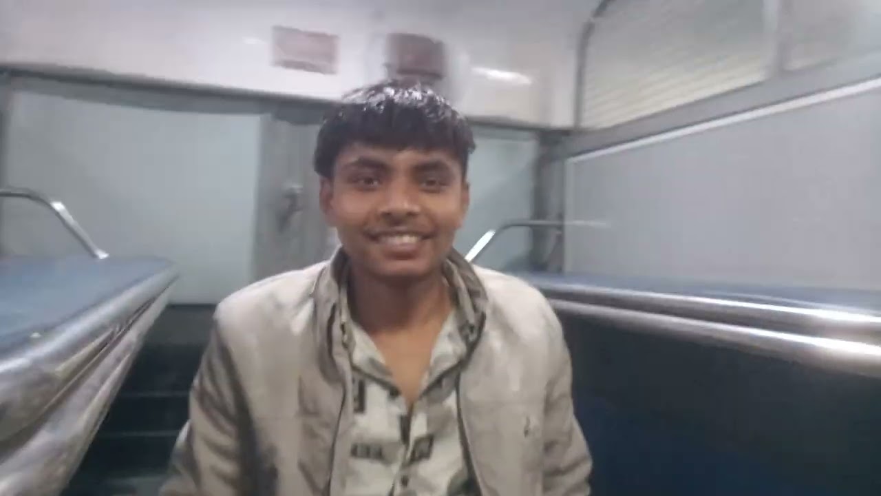 Train m h koi nhi hamare alawa 