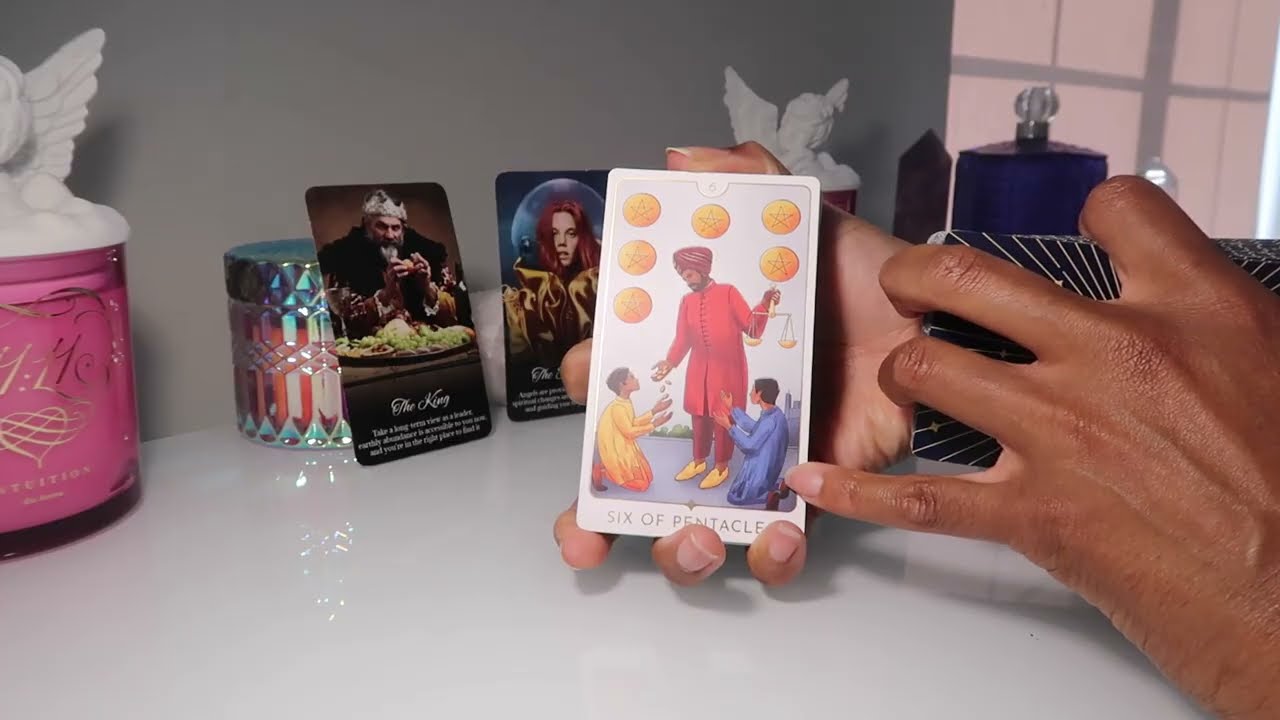 CANCER💗THE UNIVERSE HAS A MESSAGE FOR YOU-ITS ABOUT A POWERFUL PERSON BEING SENT YOUR WAY