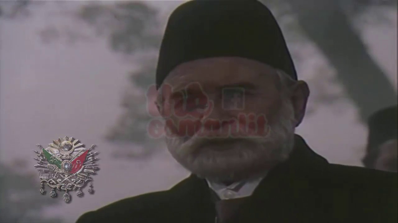 Dy skena nga filmi nëntori i dytë, te cilat shumica e shqiptarëve nuk i kane kuptuar.