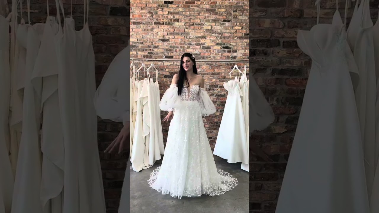 📟 Paging Dr. Beat... I need help choosing a wedding dress! 👰‍♀️🩺