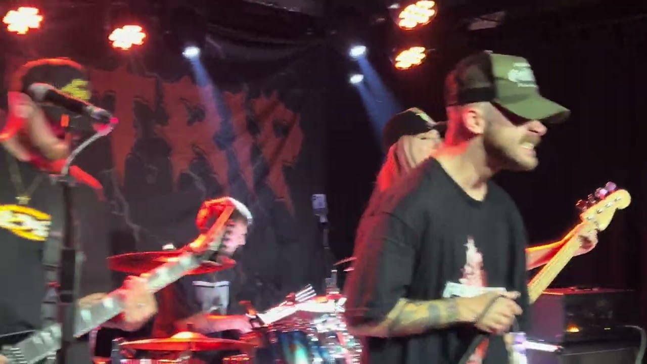 Guilt Trip Live Barcelona 24-10-2024 @guilttripmhc #razzmatazz3