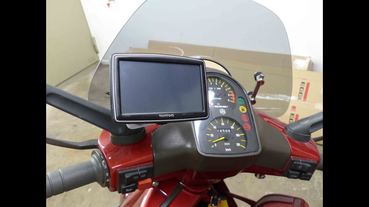 Vespa COSA  |  Navihalterung