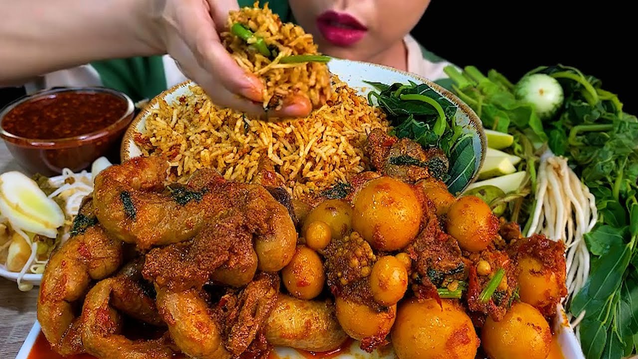 MUKBANG CHICKEN||SPICY UNLAID EGGS CURRY, SPICY FISH PASTE & WHITE RICE