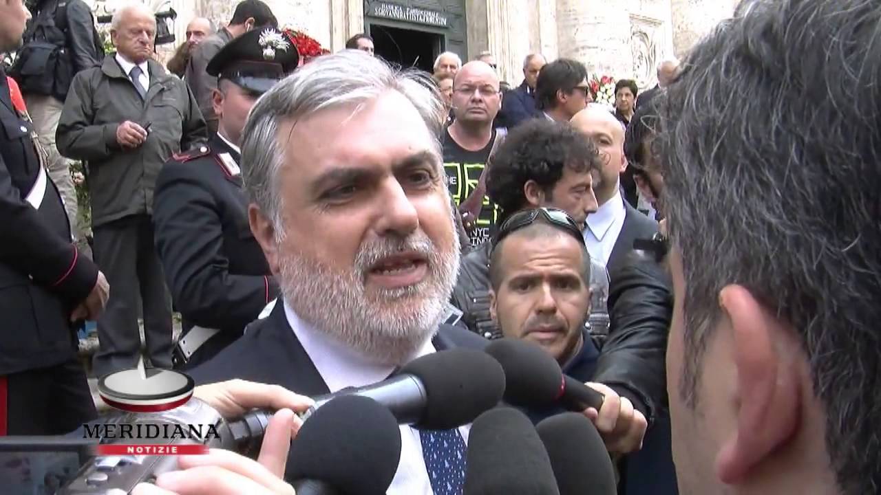 Tanti amici e politici per l'ultimo saluto a Giulio Andreotti