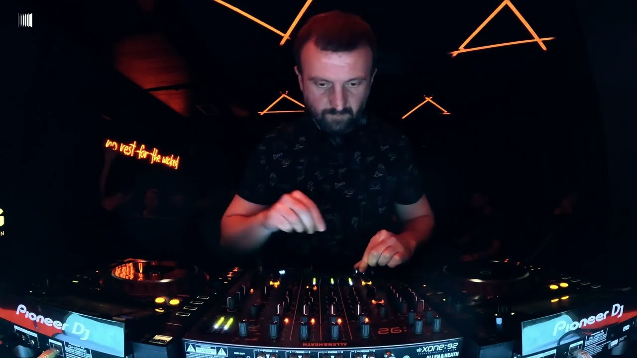Milos Pesovic Live at club KULT