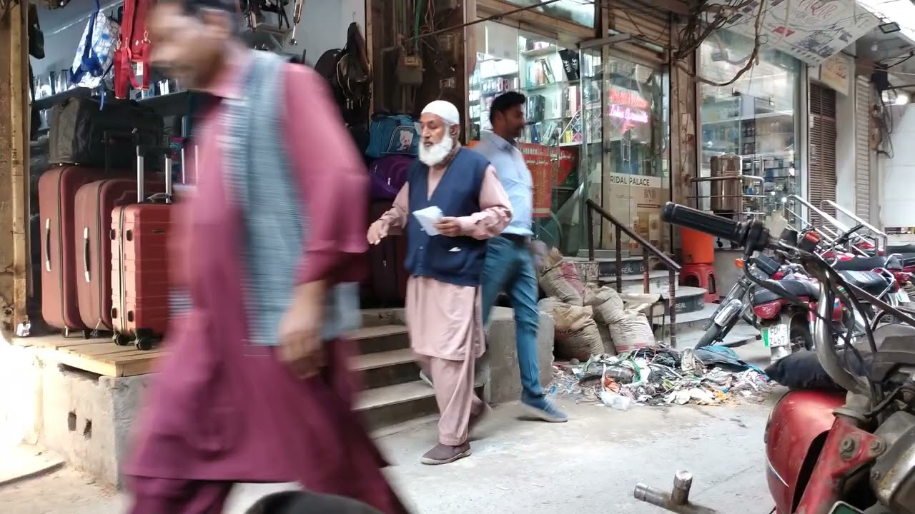 Reagal road Faisalabad DiglusPura street #2025