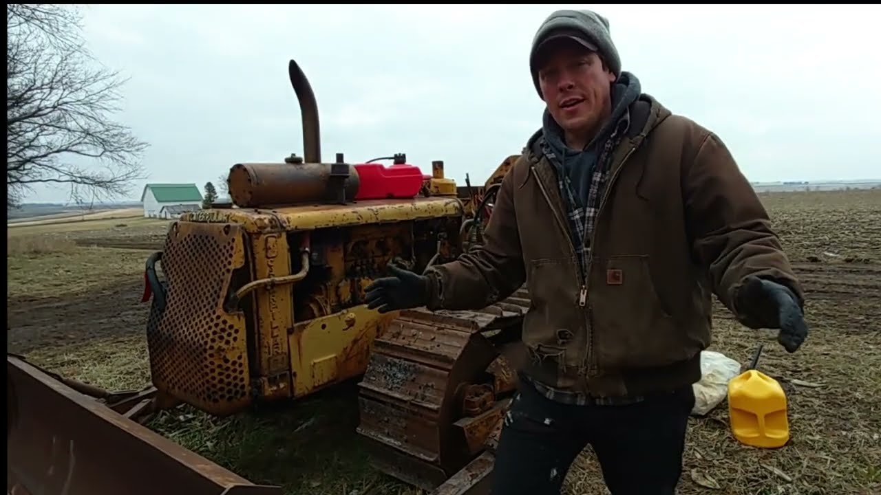 Farm Auction Find. 50's Caterpillar D4. Will It Start?