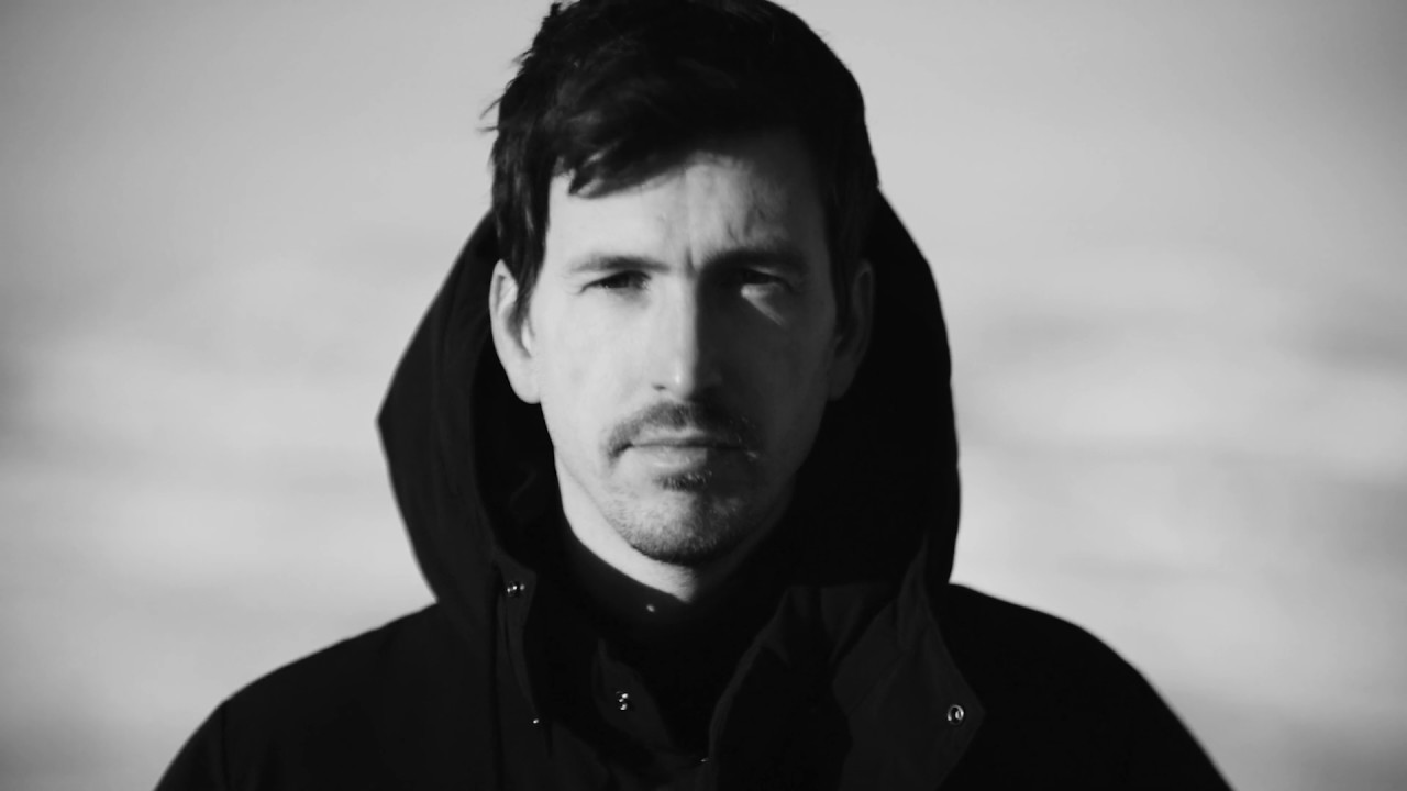 Martin Mey - Love Me Now (Clip Officiel)