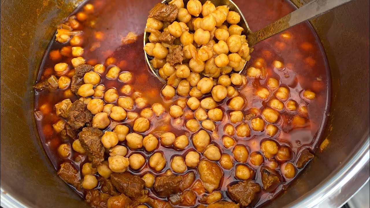 LOKUM GİBİ LOKANTA USULÜ ETLİ NOHUT YEMEĞİ VE TEREYAĞLI BULGUR PİLAVI
